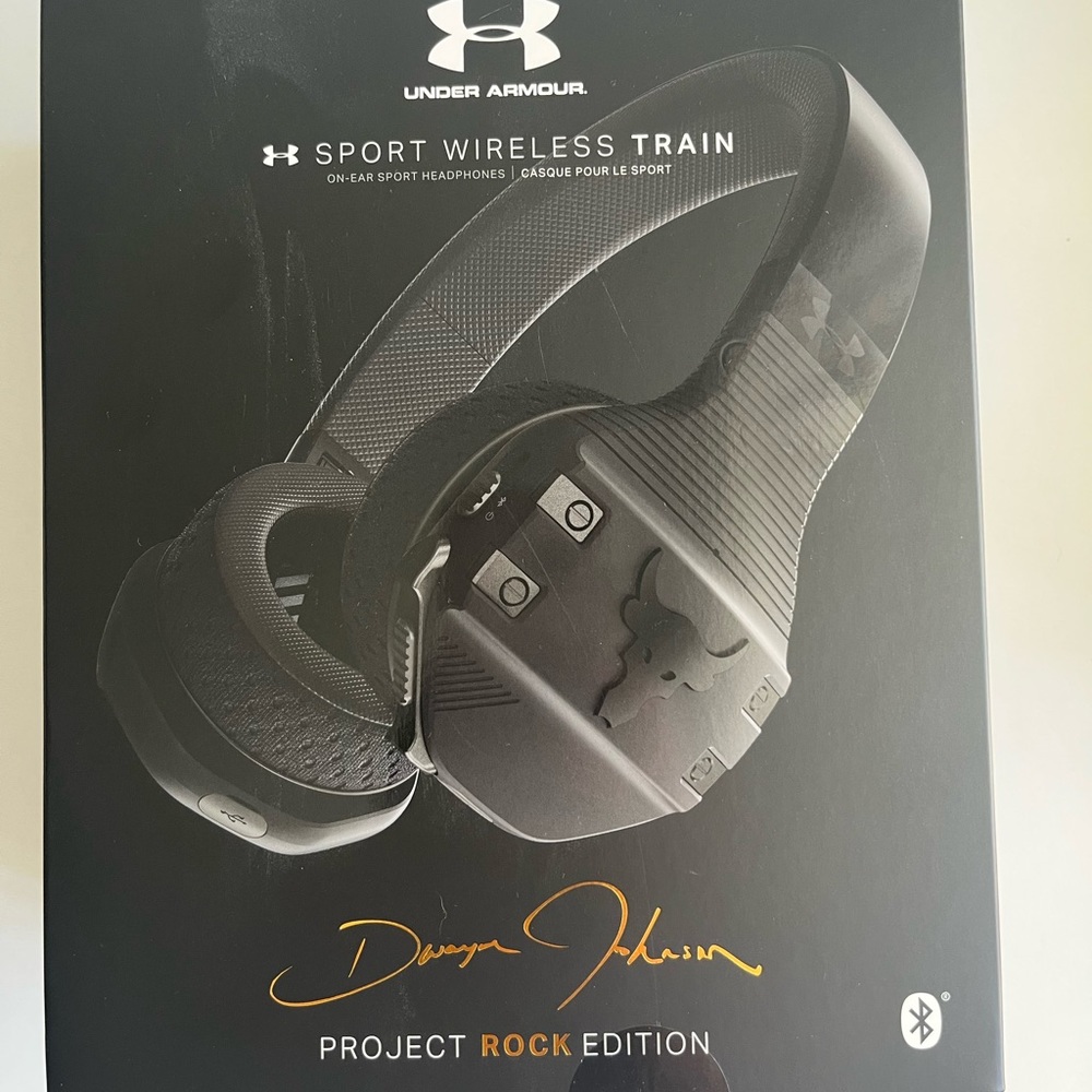 Limited edition! Wireless Headphones by Dwayne Johnson Under Armour